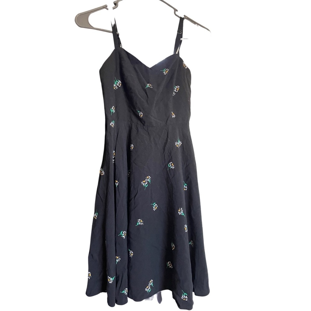 Old navy black sundress with cute flowers design!